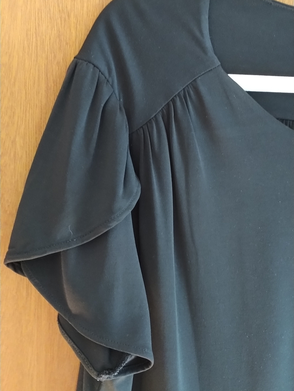 Two Tulip Sleeve Blouses - Picture 3 of 7